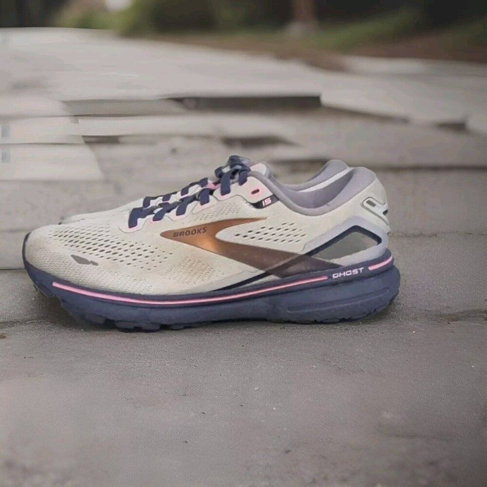 Brooks Ghost Athletic Running Walking Trainer Shoes Women's Size 7